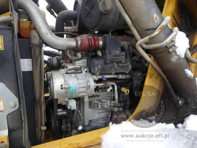 20 - Koparko-ładowarka New Holland B115B 2020r.