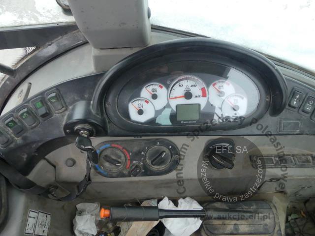 8 - Koparko-ładowarka New Holland B115B 2020r.