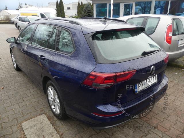 5 - Volkswagen Golf VIII 2.0 TDI Life Kombi 2022r. PY19611 Pojazd znajduje się w firmie AUTO MOTO CENTRUM sp. z o.o. ul. Ostrowska 328 (przy Trasie Katowickiej) 61-312 Poznań