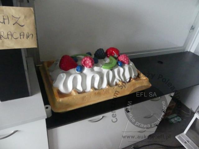 16 - Przyczepa gastronomiczna "LODY GOFRY" Niewiadów B3500  2022r.