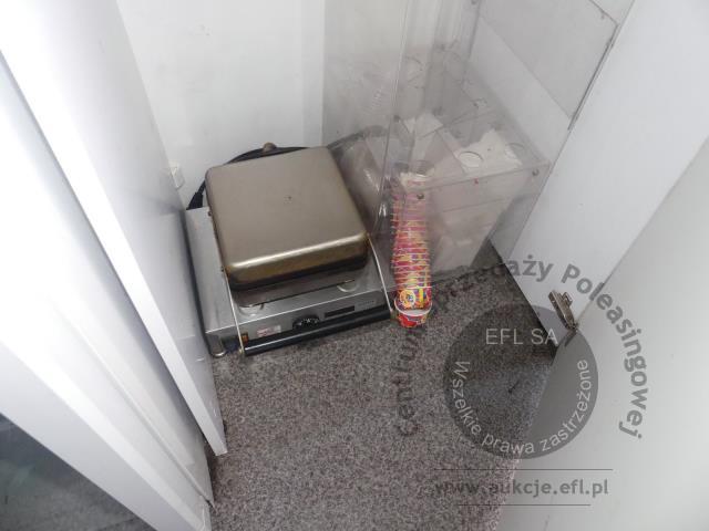 8 - Przyczepa gastronomiczna "LODY GOFRY" Niewiadów B3500  2022r.