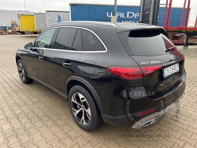 2 - MERCEDES BENZ GLC 300 DE 4-MATIC AVANTGARDE 2024r. DX26403 Magnice