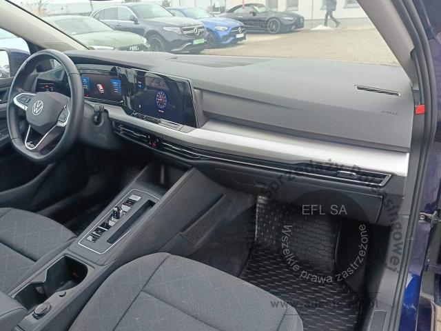 9 - Volkswagen Golf 1.5 eTSI EVO Life DSG 2024r. DX12674 Magnice