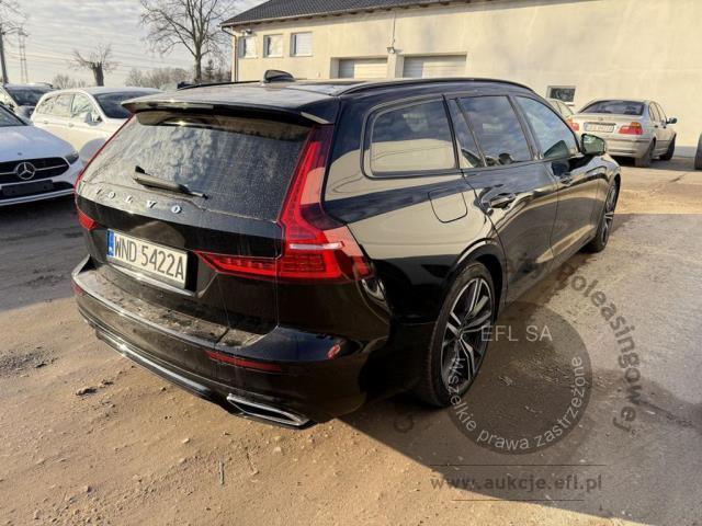 3 - Volvo V60 B4 D R-Design aut Kombi 2021r. WND5422A Pojazd znajduje się w firmie MDM AUTO sp. z o.o. ul. Zawodników 1, 80-729 Gdańsk