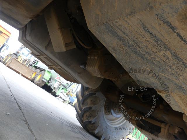 21 - Ciągnik rolniczy JCB FASTRAC 3185  2001r.