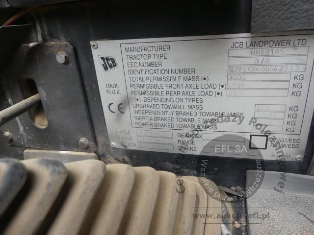 28 - Ciągnik rolniczy JCB FASTRAC 3185  2001r.