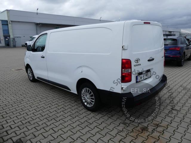 4 - Toyota Proace 2.0 D-4D Long 3,1t 2022r. DW8TM83 Magnice